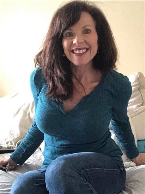 Brunette Mature Gilf Porn Videos .